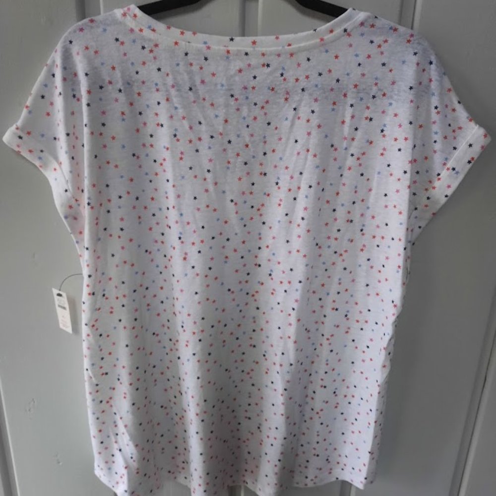 Talbots White Short Sleeve V Neck Tee Multicolor Stars NWT Sz XL - Picture 3 of 4